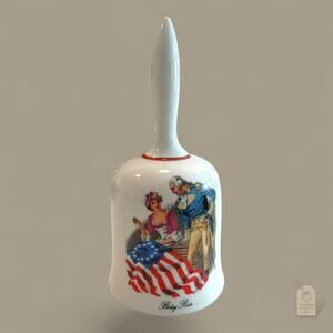 Vintage Danbury Mint Betsy Ross Bell 1976